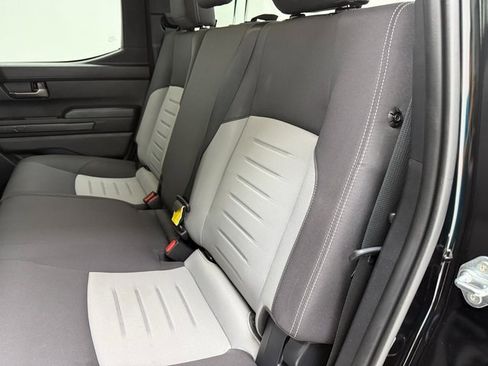 Used 2025 Toyota Tacoma TRD Sport image 8