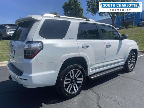 Used 2024 Toyota 4Runner Limited AWD/4WD image 4