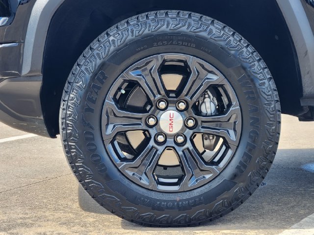 Used 2024 GMC Canyon Elevation RWD image 10