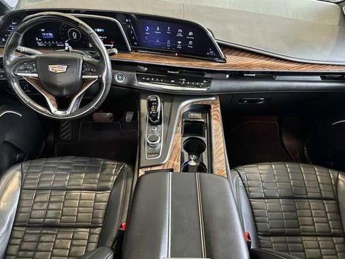 Used 2023 Cadillac Escalade ESV Sport Platinum image 13