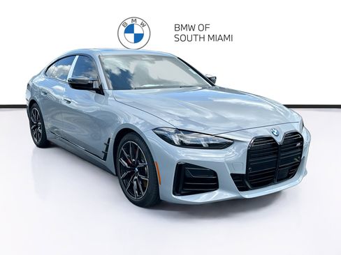 New 2026 BMW M440i w/ Premium Package RWD image 1