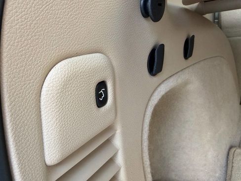 Used 2016 Jeep Grand Cherokee Overland w/ Advanced Technology Group image 14