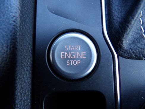 Used 2022 Volkswagen Atlas Cross Sport SE image 20