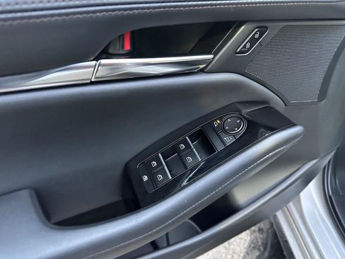 Used 2025 MAZDA MAZDA3 s image 19