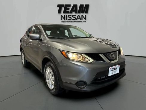 Used 2018 Nissan Rogue Sport S image 1