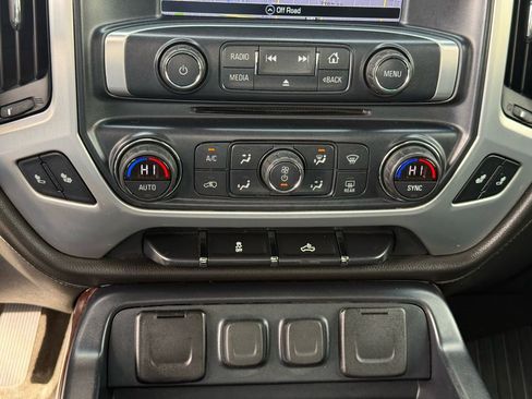 Used 2018 GMC Sierra 1500 SLE image 24