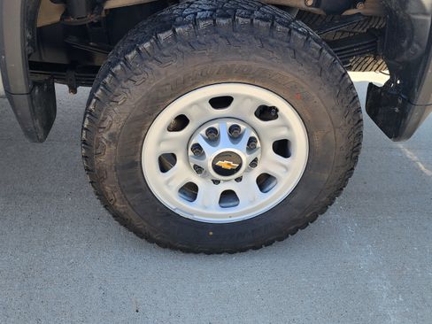 Used 2024 Chevrolet Silverado 3500 W/T w/ WT Convenience Package AWD/4WD image 10