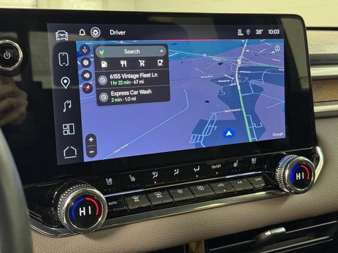 Used 2024 GMC Canyon Denali image 39