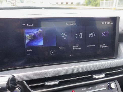 Used 2024 Hyundai Sonata SEL FWD image 3