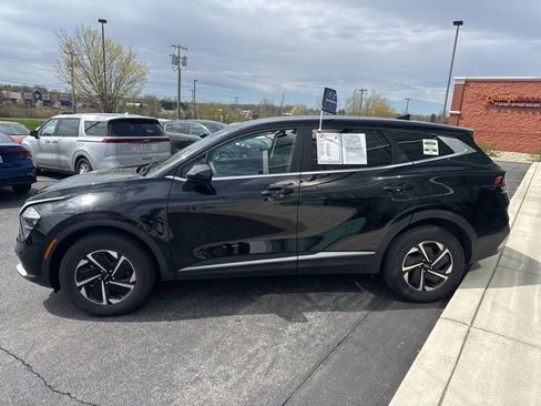 Certified 2023 Kia Sportage LX AWD/4WD image 3