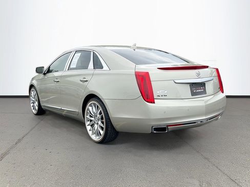 Used 2013 Cadillac XTS Platinum FWD image 5