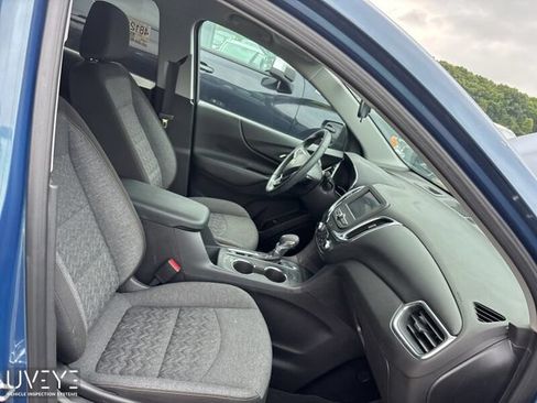 Used 2024 Chevrolet Equinox LT FWD image 11