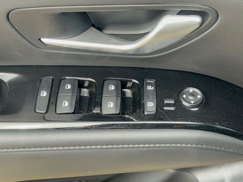 Used 2024 Hyundai Tucson Limited FWD image 15