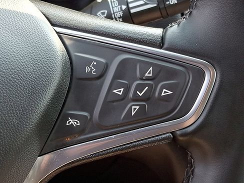 Used 2024 Chevrolet Equinox LT FWD image 22