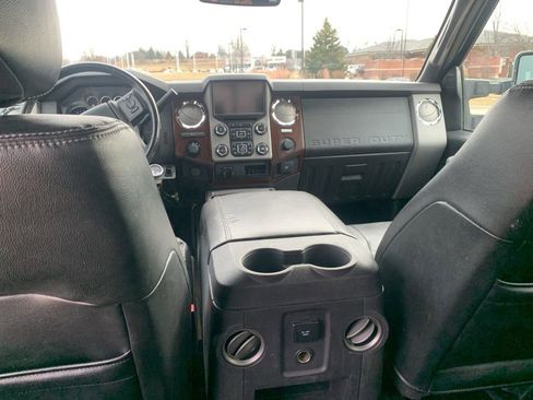 Used 2013 Ford F250 Lariat w/ Chrome Pkg image 15