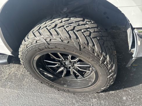 Used 2019 Ford F150 XLT image 6