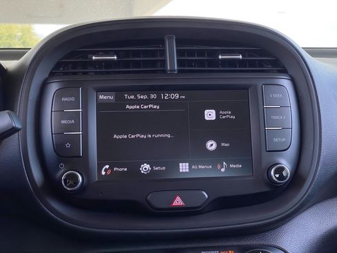 Used 2024 Kia Soul LX w/ Option Group 015 image 7