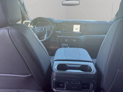 New 2026 GMC Sierra 1500 SLT w/ SLT Convenience Package image 15