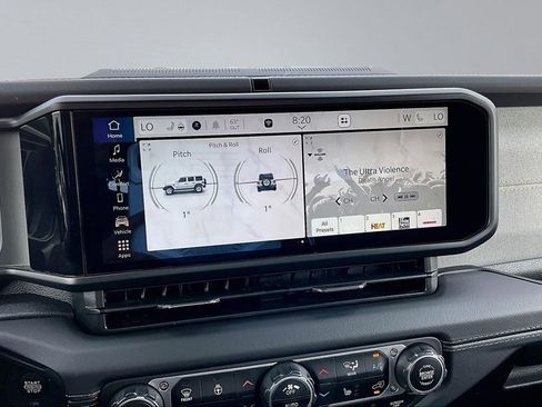 Used 2025 Jeep Wrangler Unlimited Sahara w/ Safety Group image 10