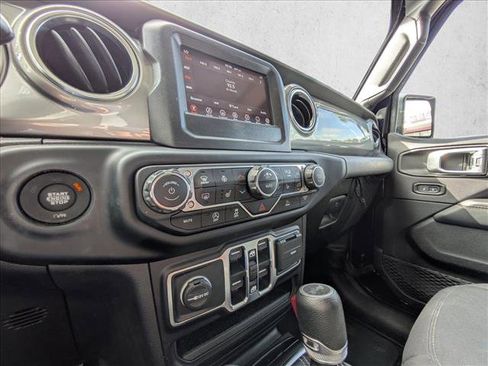 Used 2021 Jeep Wrangler Unlimited Sahara w/ Cold Weather Group image 16