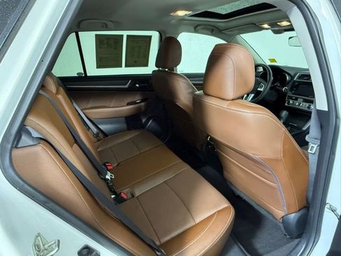 Used 2017 Subaru Outback 2.5i Touring AWD/4WD image 47