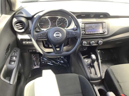 Used 2025 Nissan Kicks Play S FWD image 10