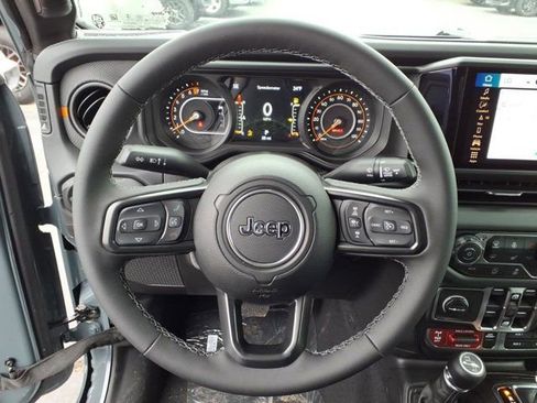 New 2026 Jeep Gladiator Mojave w/ Safety Group AWD/4WD image 12