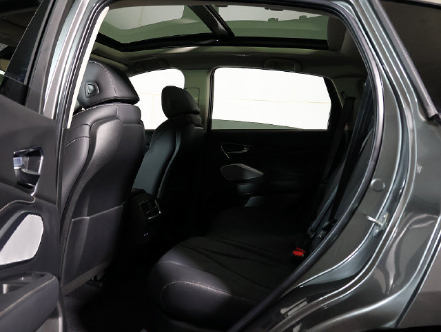 Certified 2023 Acura RDX w/ Technology Package AWD/4WD image 14