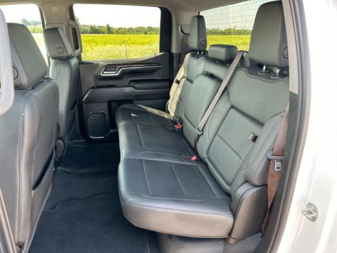 Used 2024 GMC Sierra 1500 SLT image 22