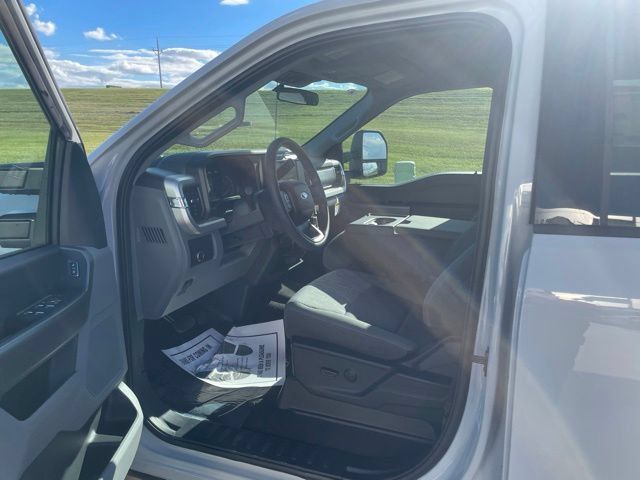 New 2026 Ford F250 XLT AWD/4WD image 9
