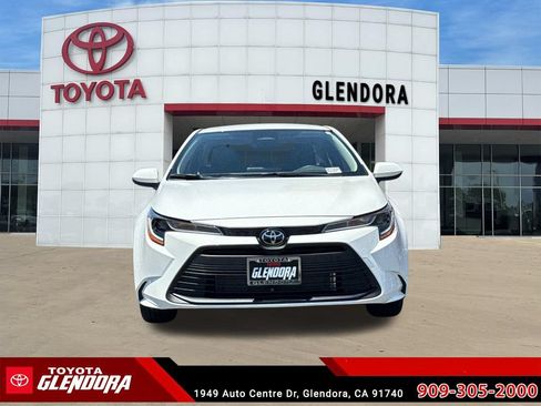 New 2026 Toyota Corolla LE FWD image 3