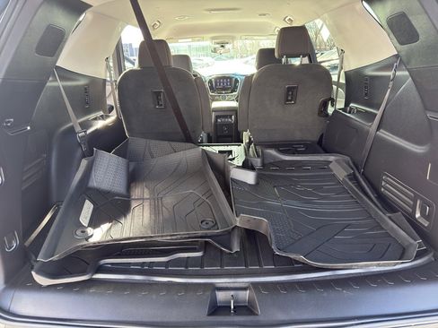 Used 2020 Chevrolet Traverse LT w/ LPO, Floor Liner Package image 36