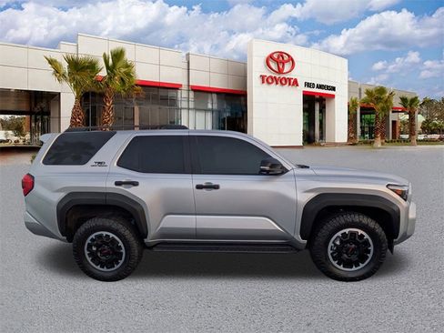 Certified 2025 Toyota 4Runner TRD Off-Road Premium image 4
