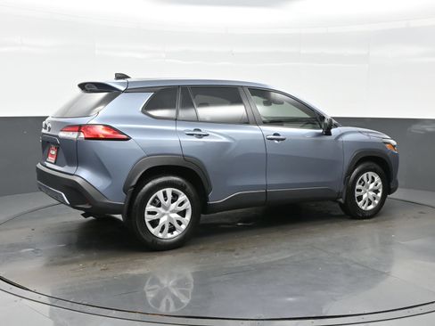 Used 2024 Toyota Corolla Cross L FWD image 6