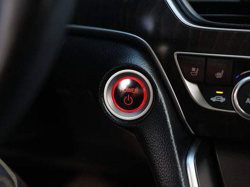 Used 2020 Honda Accord Touring image 36