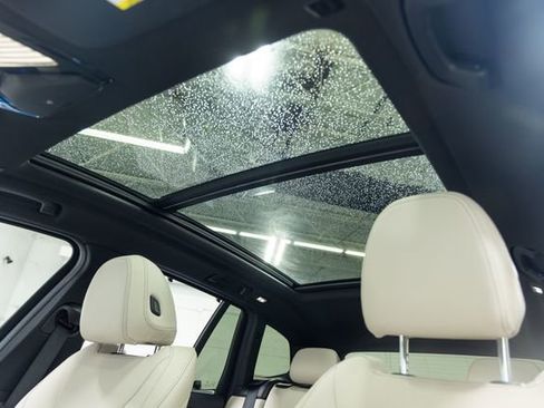 Used 2018 BMW X3 xDrive30i w/ Premium Package AWD/4WD image 13