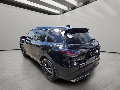 Used 2024 Honda HR-V Sport image 6