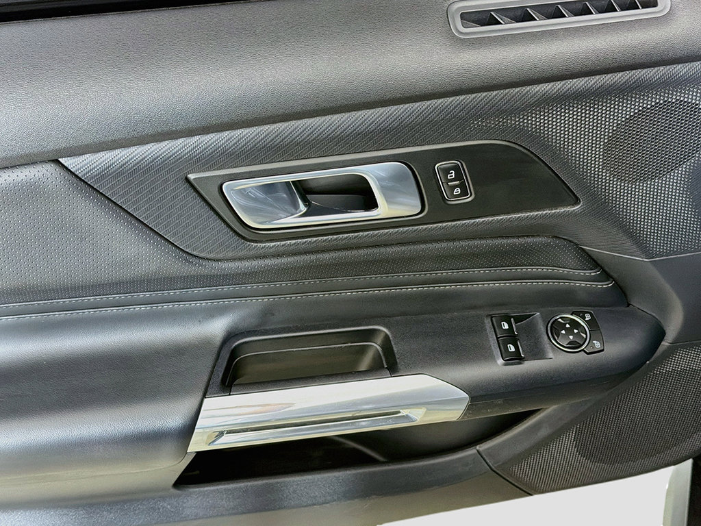 Used 2024 Ford Mustang Premium RWD image 28