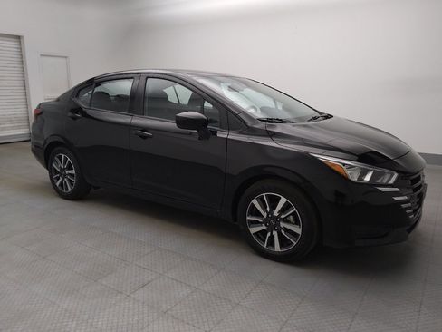 Used 2024 Nissan Versa SV image 11