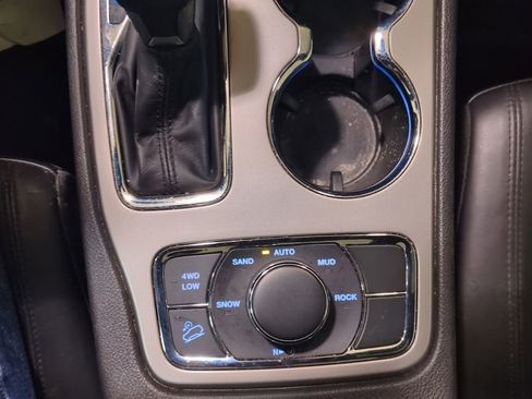 Used 2021 Jeep Grand Cherokee Limited AWD/4WD image 21