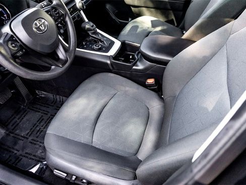 Used 2025 Toyota RAV4 XLE image 14