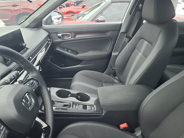 Used 2025 Honda Civic Sport image 4
