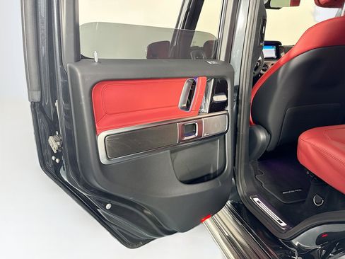 Used 2024 Mercedes-Benz G 550 image 38