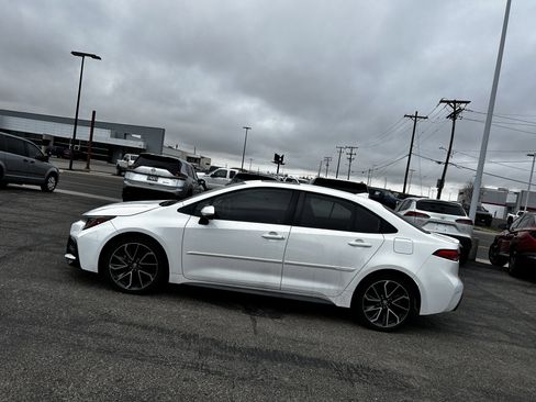 Used 2020 Toyota Corolla SE w/ Body Protection Package image 2