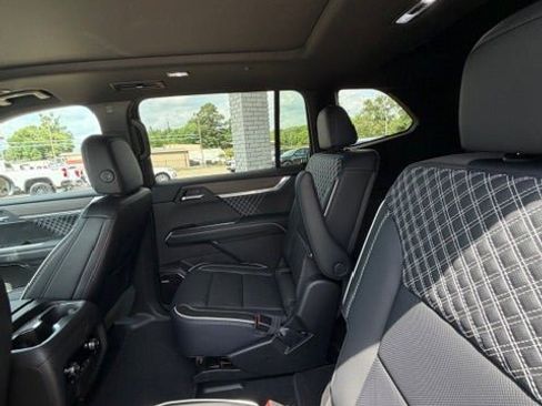 New 2026 GMC Acadia Denali FWD image 15