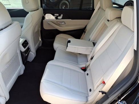 New 2026 Mercedes-Benz GLS 450 4MATIC image 17