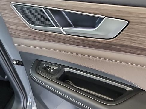 New 2026 Volkswagen Atlas SEL AWD/4WD image 16