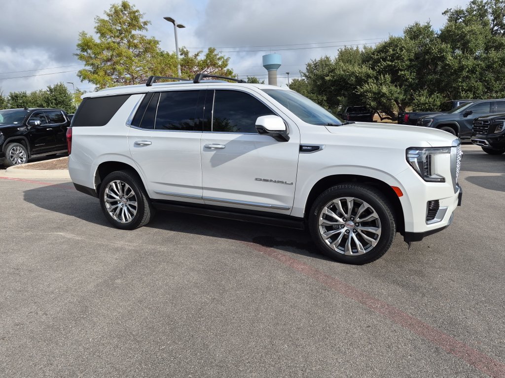 Used 2021 GMC Yukon Denali w/ Denali Premium Package RWD image 12