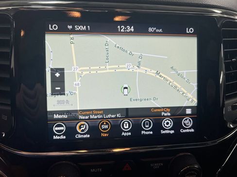 Used 2022 Jeep Grand Cherokee Limited AWD/4WD image 15