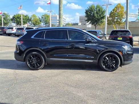 Certified 2022 Lincoln Nautilus Reserve w/ Monochromatic Package image 22